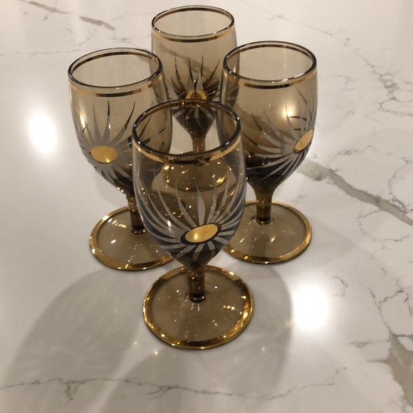 Vintage MCM small starburst drinkware glasses  amber and gold set of 4 - Picture 2 of 6